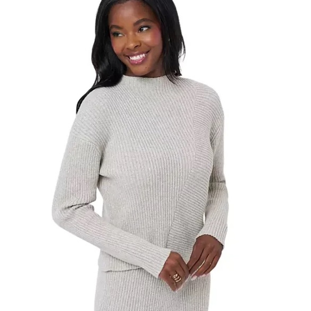 NWT Edited by Remi Bader Women's Ribbed Sweater (Oatmeal, Large)